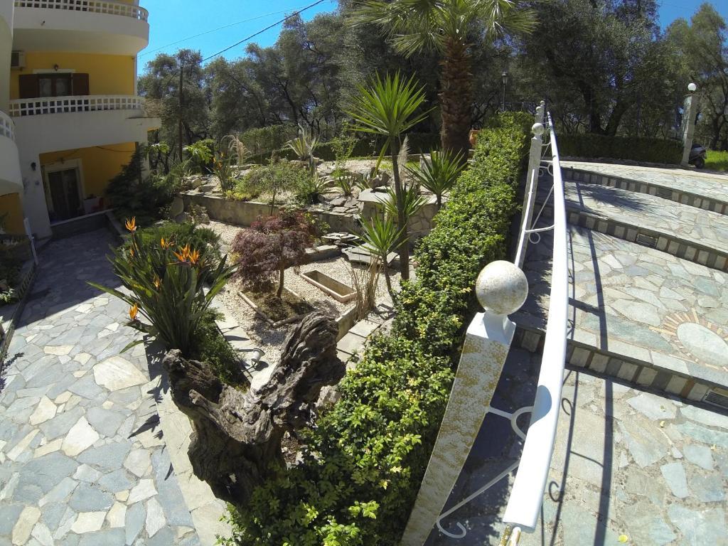 Golden Sun Apartment Parga Exterior photo