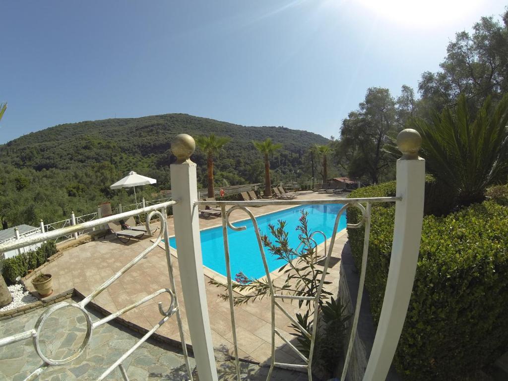 Golden Sun Apartment Parga Exterior photo