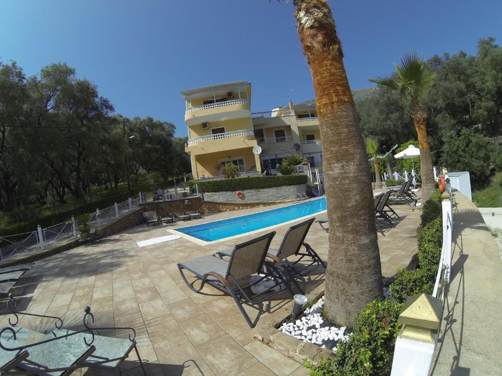 Golden Sun Apartment Parga Exterior photo