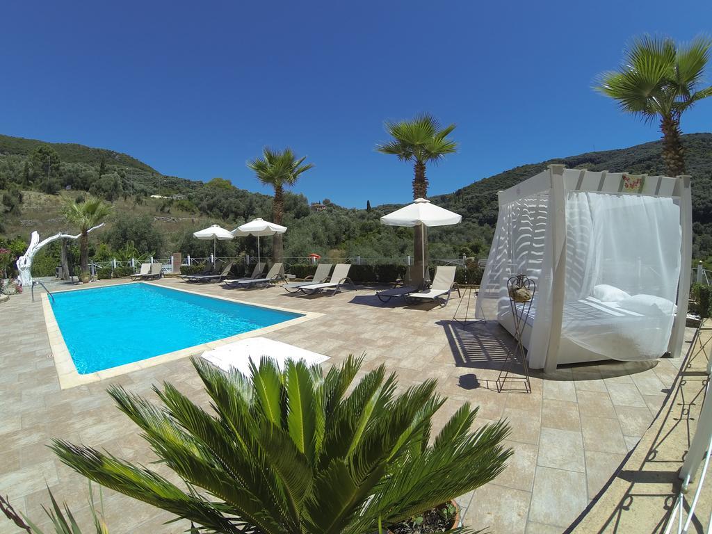 Golden Sun Apartment Parga Exterior photo